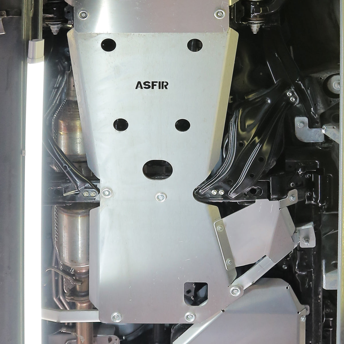 155 transmission & transfer case skid plate